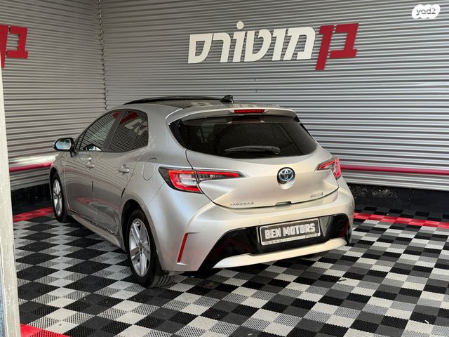 טויוטה קורולה