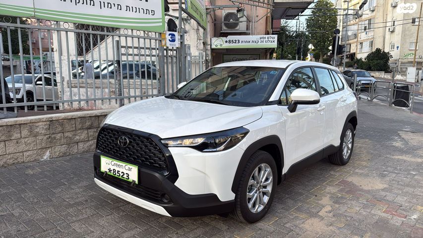 טויוטה קורולה קרוס