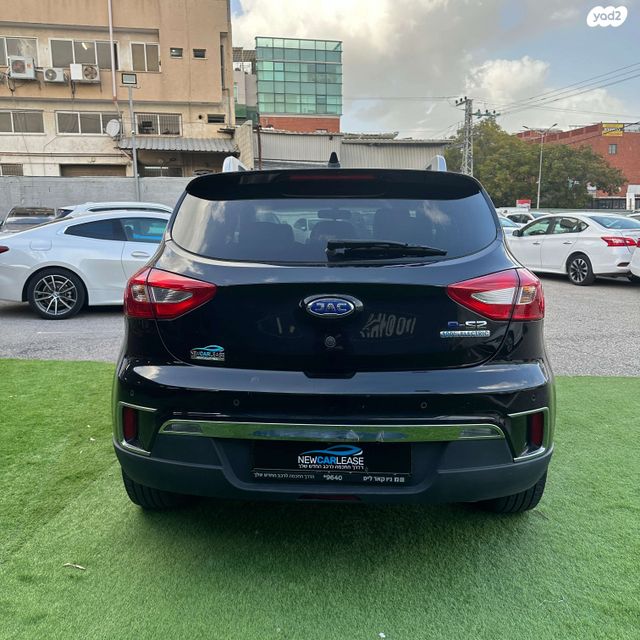 ג׳יי.איי.סי E-S2