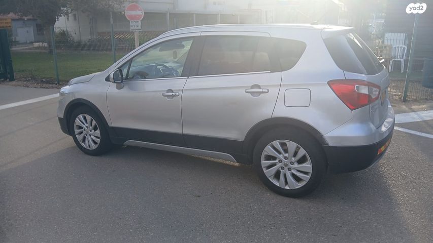 סוזוקי קרוסאובר