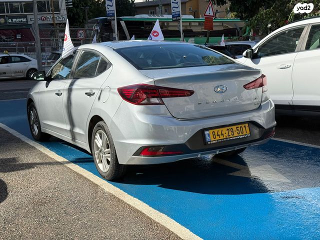 יונדאי אלנטרה