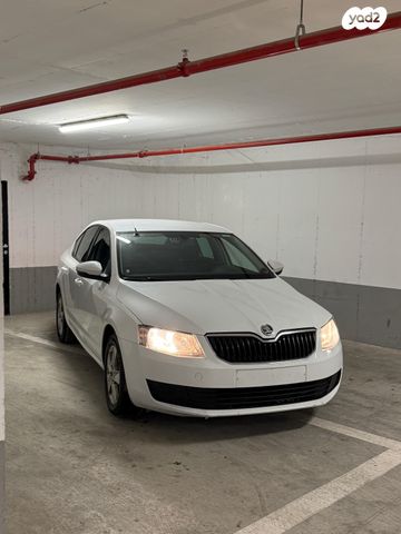 סקודה אוקטביה