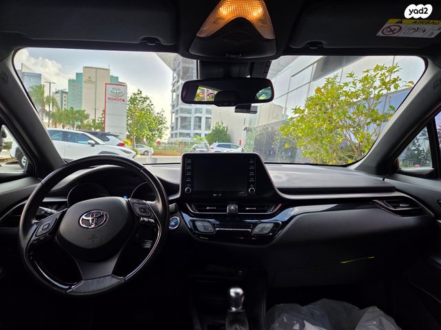 טויוטה C-HR