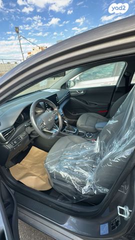 יונדאי איוניק