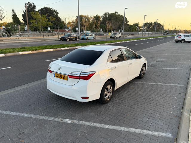 טויוטה קורולה