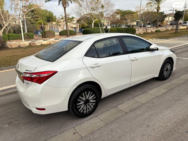 טויוטה קורולה