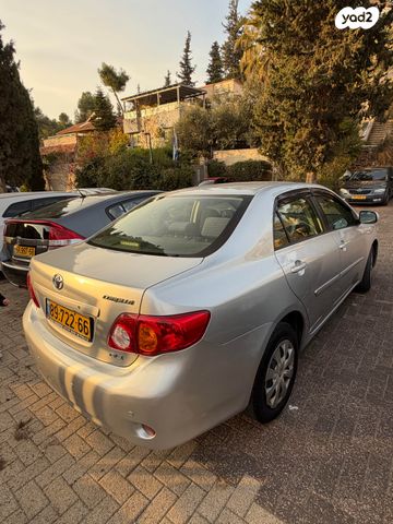 טויוטה קורולה