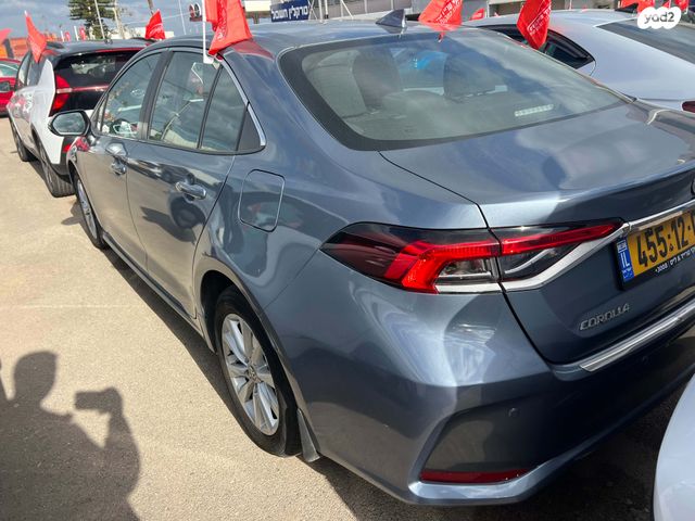 טויוטה קורולה