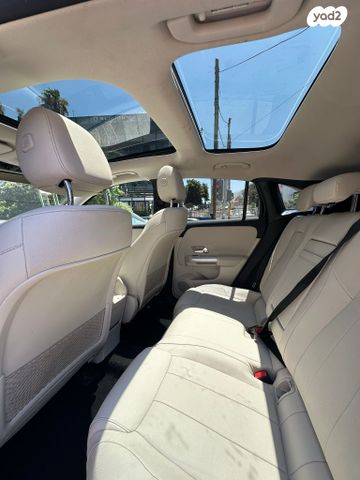 מרצדס-בנץ EQA