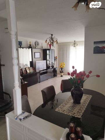 אוהלי יעקב 6