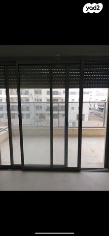 דירה, שדרות קק"ל 9, המחנה הצבאי, קרית מלאכי