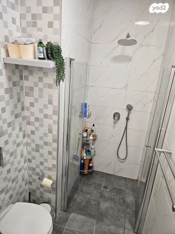 דירה, מעפילי אגוז 66, נווה חן, תל אביב יפו