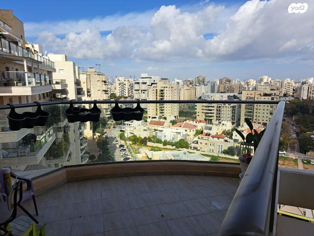 דירה, הדס 10, קרית אילון, חולון