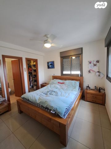 דירה, הדס 10, קרית אילון, חולון