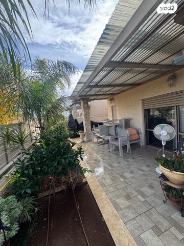 בית פרטי/ קוטג', ענבר 40, רובע 10 חן, קצרין