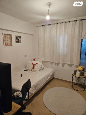 דירה, הרב אבן דנן 526, ברית כהונה, נתיבות