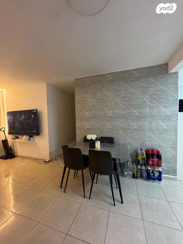 שדרות ירושלים 35