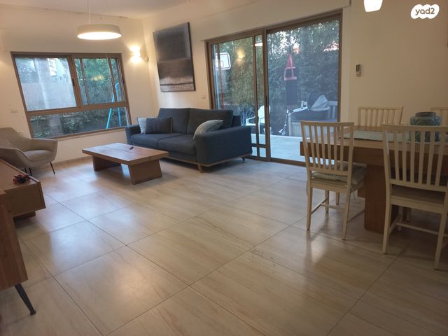 דו משפחתי, הדקל 10, שאר העיר, רמת ישי