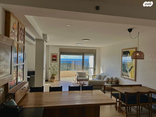 דירה, ארזי הלבנון 22, עין הים, חדרה