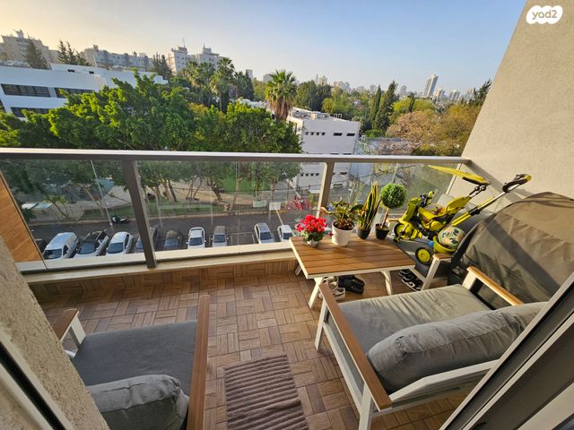 דירה, מעפילי אגוז 66, נווה חן, תל אביב יפו