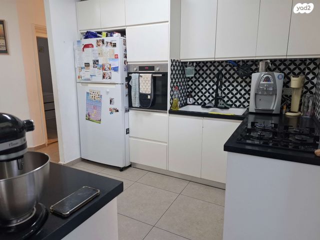 דירה, הנשיאים 3, כפר גנים א, פתח תקווה