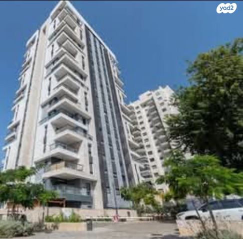 דירה, ישעיהו 7, שיכון רסקו, קרית אונו