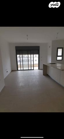 דירה, שדרות קק"ל 9, המחנה הצבאי, קרית מלאכי