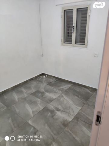 דירה, הרב עוזיאל 138, בן גוריון, אשקלון