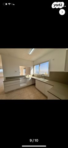 גג/ פנטהאוז, דגניה 20, שיכון עובדים, טבריה