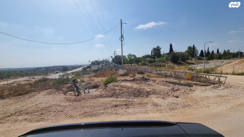 מגרשים, הרב שלמה קרליבך 1, מבוא מודיעים, מבוא מודיעים