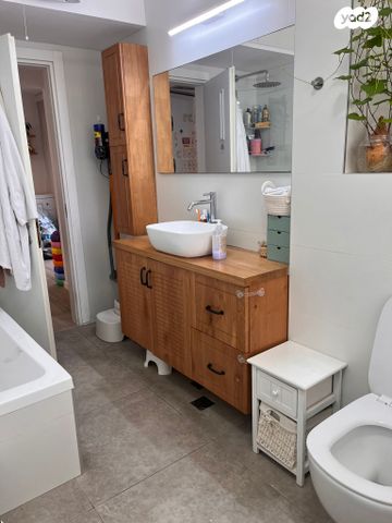 דירה, השר משה 61, נגבה, רמת גן