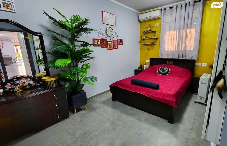 דו משפחתי, החיל 11, קדומים, קדומים