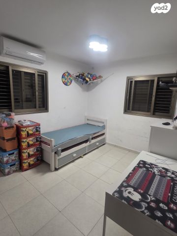 דירה, גיורא יוספטל 8, גיורא, רמלה