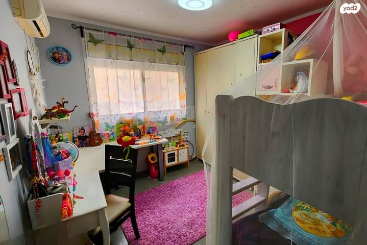 דו משפחתי, החיל 11, קדומים, קדומים