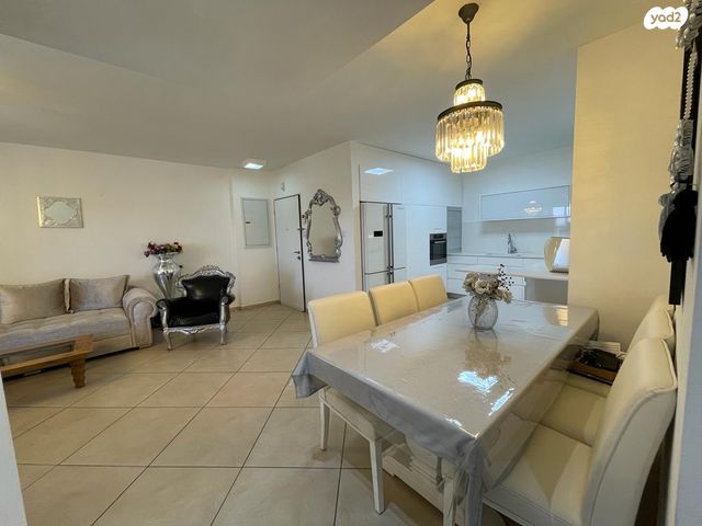 דירה, הרב טנא 7, העיר העתיקה, רמב"ם, דרום, באר שבע