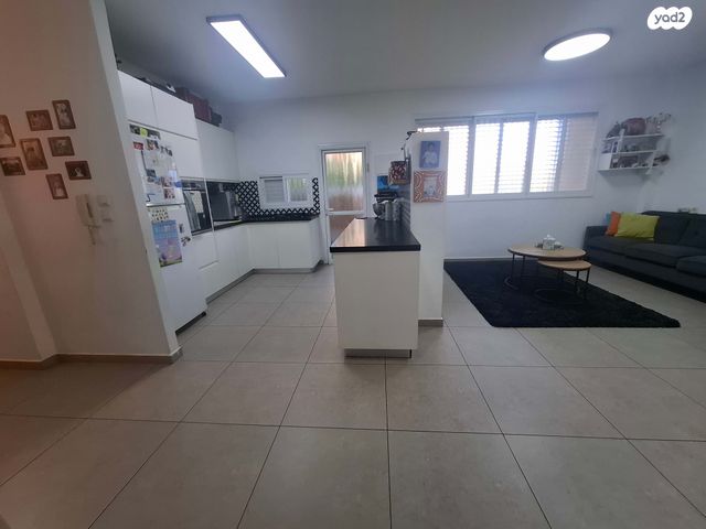 דירה, הנשיאים 3, כפר גנים א, פתח תקווה