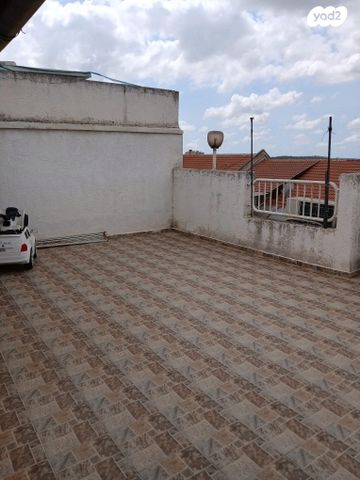 גג/ פנטהאוז, דן לנר 68, קרית אריה / שיינפלד, בית שמש