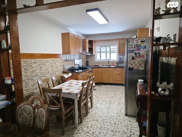 דירה, רבי יוסף קארו 23, בן גוריון, שדרות