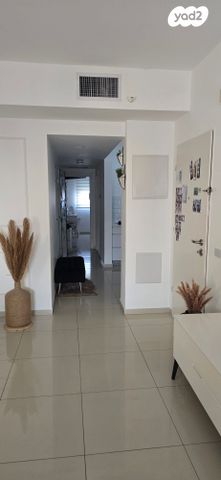 גג/ פנטהאוז, נחליאלי 17, הציפורים, מודיעין מכבים רעות