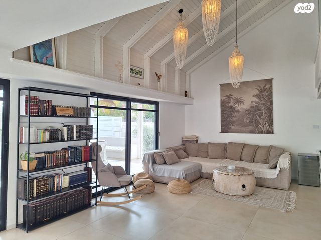 דו משפחתי, הכשרת היישוב 10, שאר העיר, עפולה