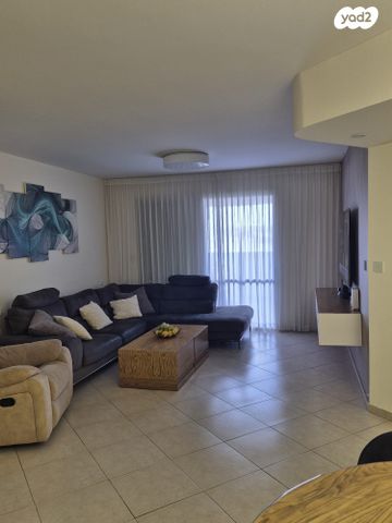 דירה, נחום שריג 36, רמות הרכס, באר שבע