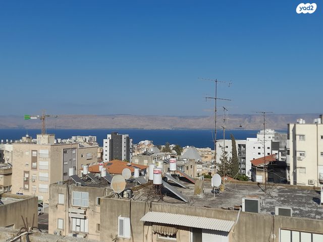 דירה, דגניה 12, שיכון עובדים, טבריה