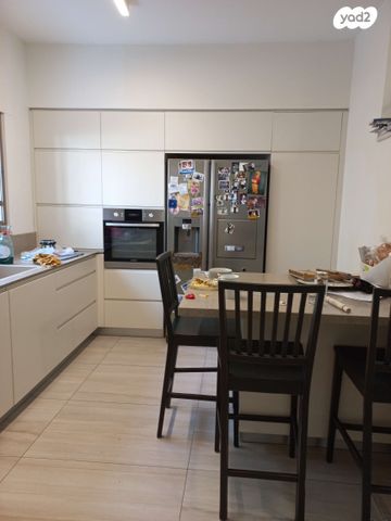 דו משפחתי, הדקל 10, שאר העיר, רמת ישי