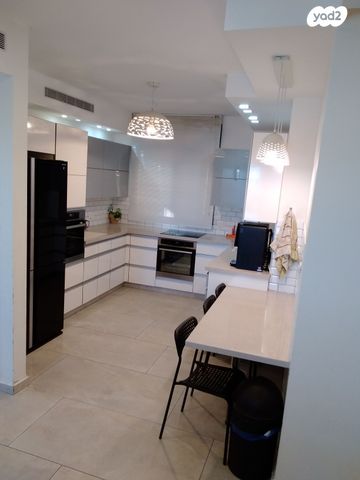 דירה, א.מ. בלוך 3, קרית יערים, קרית יערים