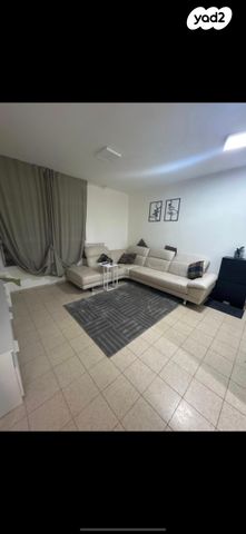 דירה, אהרון לובלין 30, גני אביב, לוד