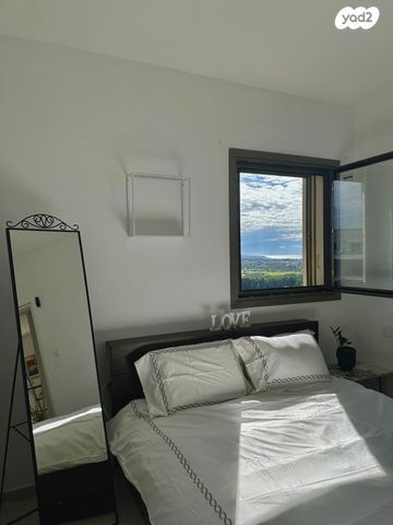 דירה, ארזי הלבנון 22, עין הים, חדרה