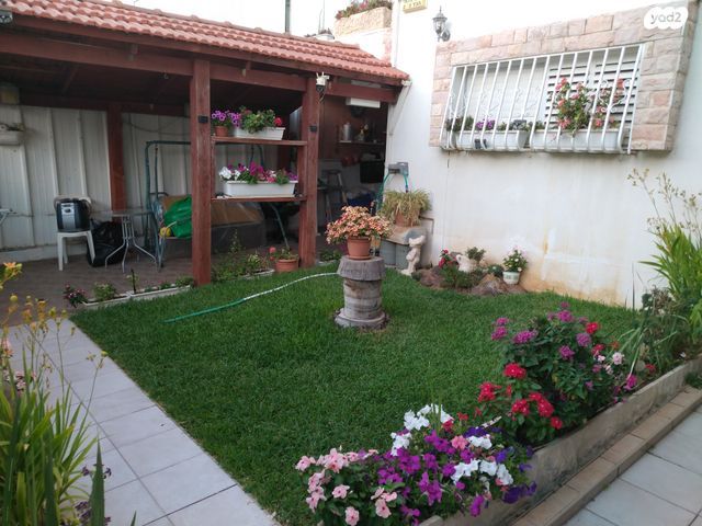 בית פרטי/ קוטג', הכד 2, נאות המכבים, גן יבנה