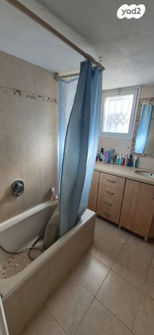 דירה, אוסישקין 16, מוצקין הותיקה, קרית מוצקין