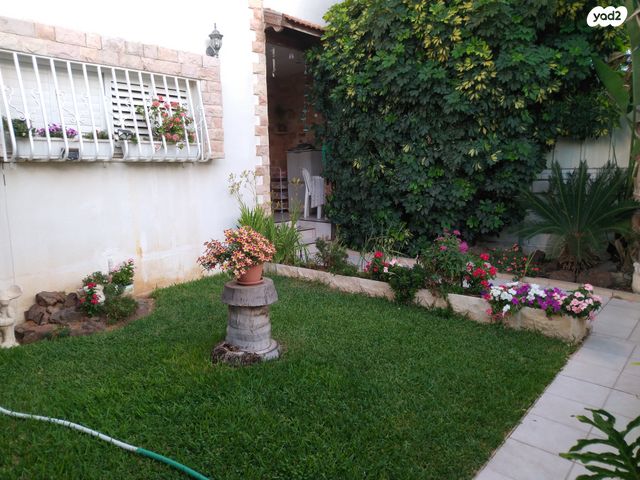 בית פרטי/ קוטג', הכד 2, נאות המכבים, גן יבנה