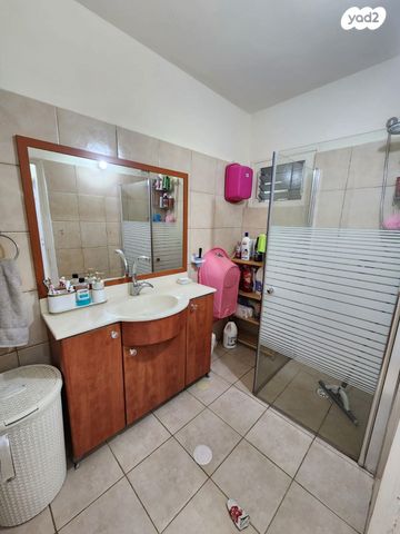 דירה, בזל 67, שכונה א', באר שבע